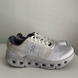 ON RUNNING CLOUDGO SNEAKERS